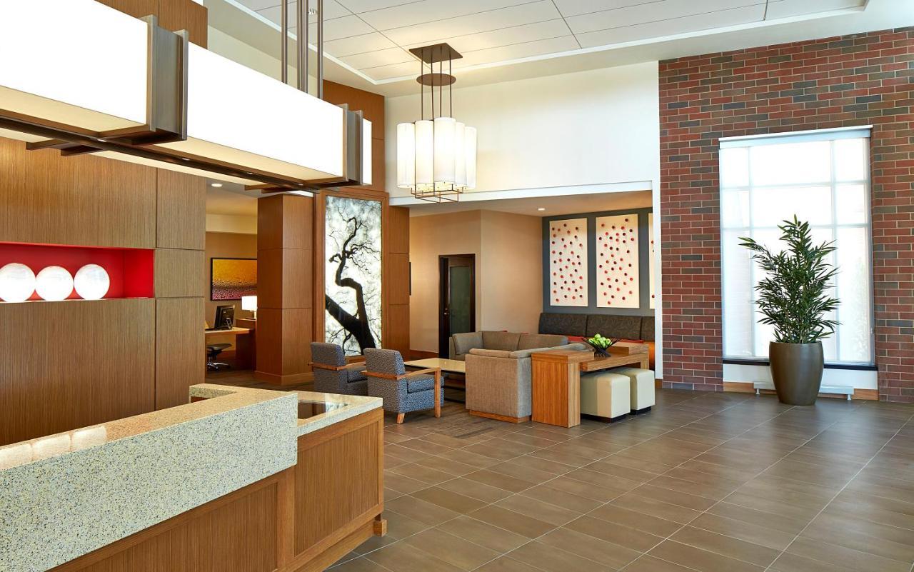 Hyatt Place Lansing-East Екстериор снимка