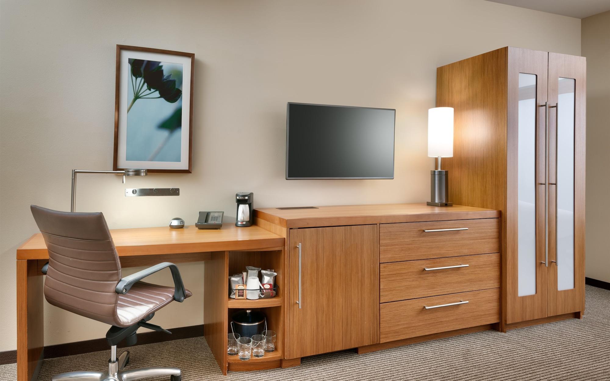 Hyatt Place Lansing-East Екстериор снимка
