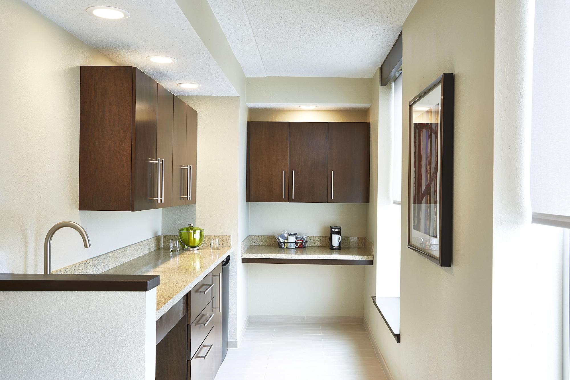 Hyatt Place Lansing-East Екстериор снимка